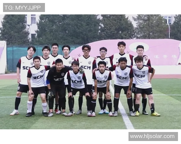 足球明星激情对决跑步比赛精彩瞬间尽显运动魅力与团队精神 足球明星激情对决跑步比赛精彩瞬间尽显运动魅力与团队精神